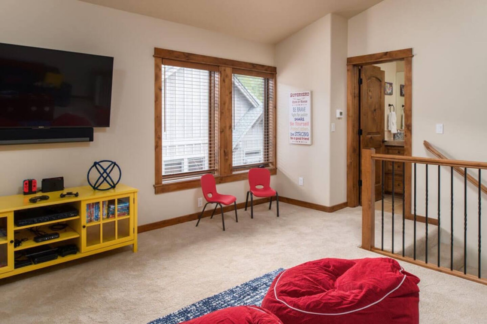 Upstairs bunk room and open staircase